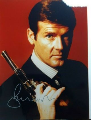 Roger Moore " James Bond 007 " Authentic Autograph 8 X 10 Photo W/coa