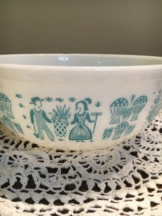 Pyrex Vintage Amish Butter Print 404 Mixing Bowl