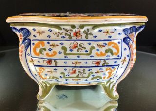Faience Trinket Box - - No Issues - - Signed - - 6.  0 " L X 3.  75 " D X 4.  375 " H - - 7 - Day Aucti