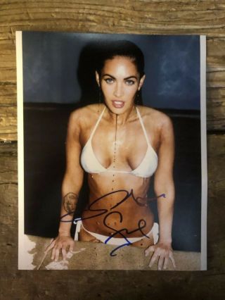 Megan Fox Signed 8 X 10 Photo Autograph Picture.  Sexy Hot Smoking