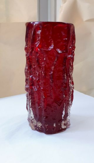 C1960s/ 70s Whitefriars Ruby Red Bark Textured Glass Vase.  9 " / 230 Mm.  Baxter