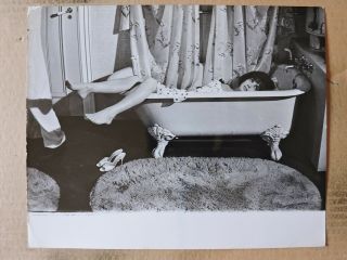 Gina Lollobrigida In A Bathtub Leggy Barefoot Pinup Portrait Photo By Ornitz 60s