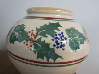 IRELAND NICHOLAS MOSSE POTTERY HOLLY AND IVY RETIRED VASE 2