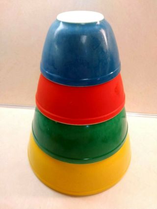 Vintage Pyrex Nested Primary Colors Mixing Bowl Set / Older Set / 1940 
