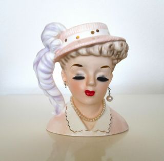 Vintage 1961 Inarco Lady Head Vase E - 191/m/c Pink Hat & Feather Pearl Necklace