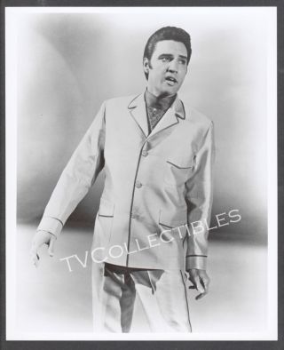 8x10 Photo Actor Singer Elvis Presley Live A Little Sings Edge Of Reality