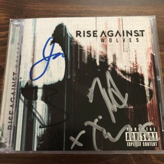 Rise Against Wolves Autographed Cd (signed Booklet)