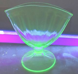 Green Vaseline/uranium Glass Fan Vase
