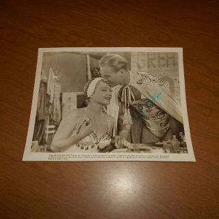 Lyle Bettger Was An American Character Actor Hand Signed 10 X 8 Photo