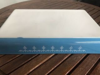 Vintage Pyrex Blue Snowflake Garland Lasagna Pan 933 - 13 1/2 x 8 3/4 - Great Cond 2