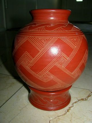 Studio Art Pottery Vase/ Resting Ring: Nicaragua San Juan De Oriente,  Signed,  7.  5 "