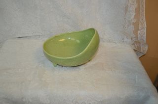 Vintage Red Wing Pottery M1494 Speckled Green Footed Bowl with Modern Design 3