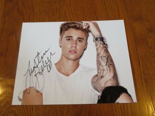 Justin Bieber Autograph 8x10 Photo Hand Signed