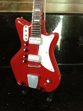 The White Stripes Jack White 1964 Jb Hutto Montgomery Ward Airline Mini Guitar