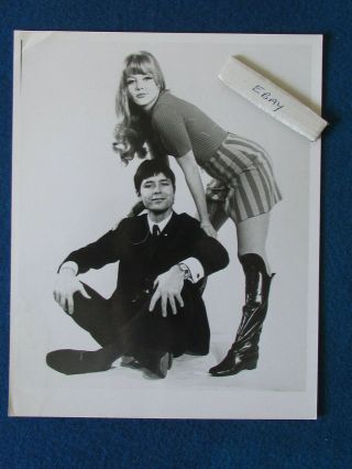 Press Photo - 10 " X8 " - Cliff Richard - 1967 - With Unknown Female