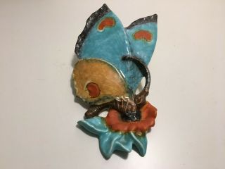 Butterfly On Flower Wall Pocket Glazed Vintage Pottery Decor Collectible 0500