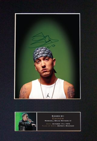 Eminem - Rare Signature / Autograph - Signed Photograph - Museum Grade -