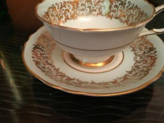 Paragon Pale Green Tea Cup w/Floral Center Gold Trim A366/1 HM Queen Mary 5