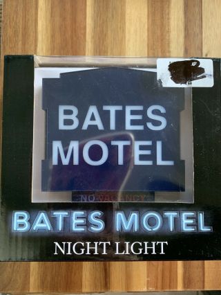 Bates Motel Night Light Entertainment Lighting Nbc Universal Halloween Decor Nib