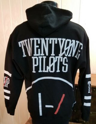 Twenty One Pilots Top Black Hoodie Pullover Size Xl Pit To Pit Is 24 - 1/2 "