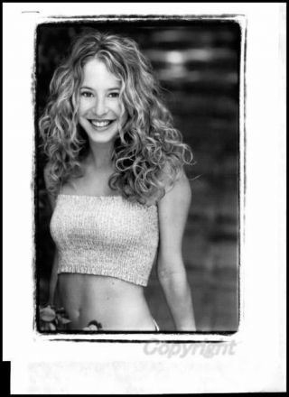 Amy Davidson - 8x10 Headshot Photo W/resume - 8 Simple Rules.  For Dating My Te