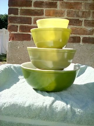 Set Of (4) Four Vintage Pyrex Mixing/nesting Bowls Verde Avocado Green Shades