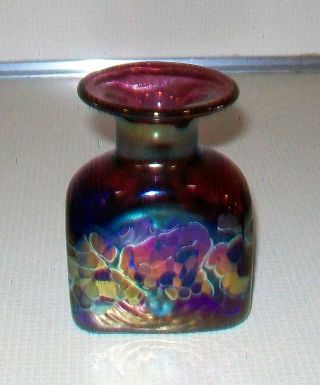 Signed Label Robert Held Art Glass Iridescent Studio Art 3 3/4 " Vase