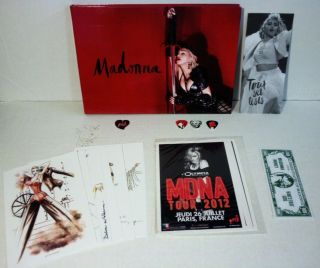 Madonna - Rebel Heart Tour Commemorative Album/art Cards/guitar Picks/charm/more