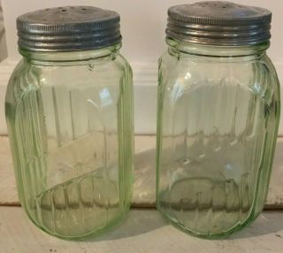 Vintage Farm House Kitchen Salt And Pepper Green Glass Usa Depression