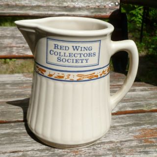 1989 Rwcs Red Wing Collector Society Sponge Band Pitcher