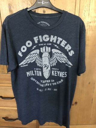 Foo Fighters Rare Tour T - Shirt Size Xl Milton Keynes 2011