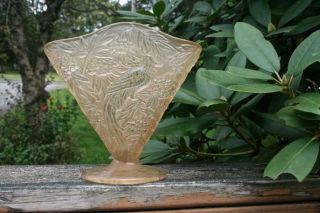 Consolidated Glass Co Pink Wash Bird Of Paradise Design Fan Vase C 1920s