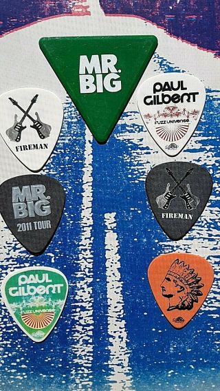 Mr.  Big (7) Paul Gilbert,  Billy Sheehan Guitar Picks 2011 Tour And More