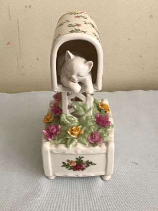 Royal Albert Old Country Roses Musical Mailbox With Kitten (play”in The Good Old