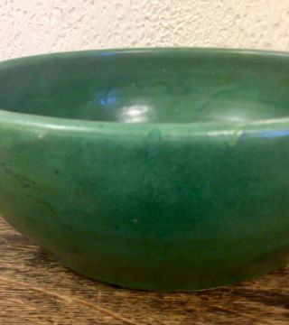 Zanesville Stoneware Pottery Matte Green Art Bowl Arts & Crafts Stickler Era 3
