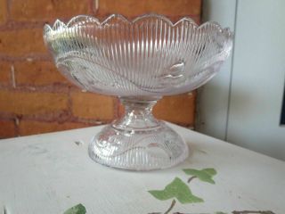 Eapg Early American Pattern Glass Flint Bellflower 6 1/2 " Footed Bowl Scalloped