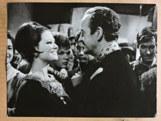 Claudia Cardinale With David Niven Photo Rr 1967 The Pink Panther 2