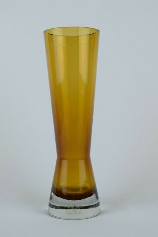 Vintage Riihimaki Suomi Finland Art Glass 8.  75 " Amber Hourglass Vase W/ Sticker