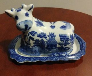 Vintage Chinese Export Blue Willow China Figural Cow Butter Dish