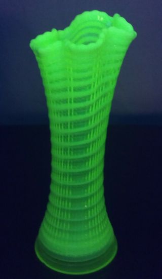 Model Flint Ribbed Spiral Canary Vaseline Opalescent Art Glass 9 3/4 " Swung Vase