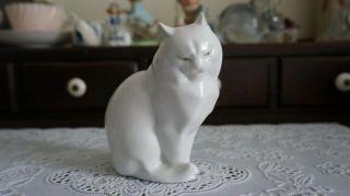 Vintage Herend Porcelain White Sitting Cat Figurine,  Hungary
