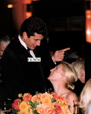 John F.  Kennedy Jr.  And Carolyn Bessette At Gala,  Grand Central Station York