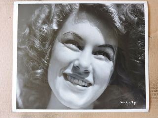 Linda Van Loon Portrait Photo By Ernest A Bachrach 1945 Rko 4