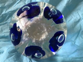 VINTAGE JOE ST CLAIR PAPERWEIGHT Glass Round White Cobalt Blue Flowers 5