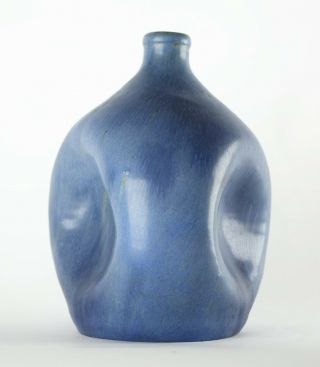 Waco Bybee Pottery Pinched Bottle Vase 6.  75 "