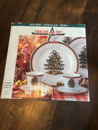Nib Ribbons & Tree Christmas Holiday Porcelain China 12 Piece Dinner Set