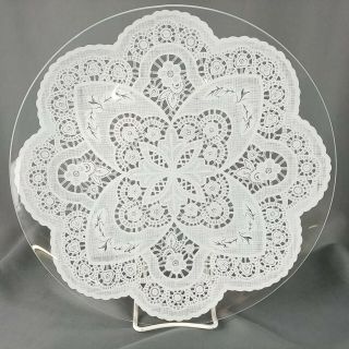Victorian Lace Glass Charger Decorator Plate 13 In 80s Vtg Victorian Lacy Doily