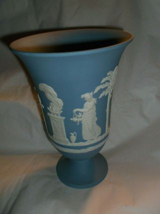 Wedgwood Jasperware White On Pale Blue Sacrifice 7 1/2 " Flower Vase