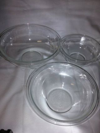 Vintage Pyrex Set of 3 Clear Glass Nesting Mixing Bowls 322 - 323 - 325 S/H 4