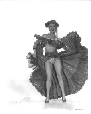 Betty Grable Hollywood Leggy Cheesecake Costume Photo (bv14)